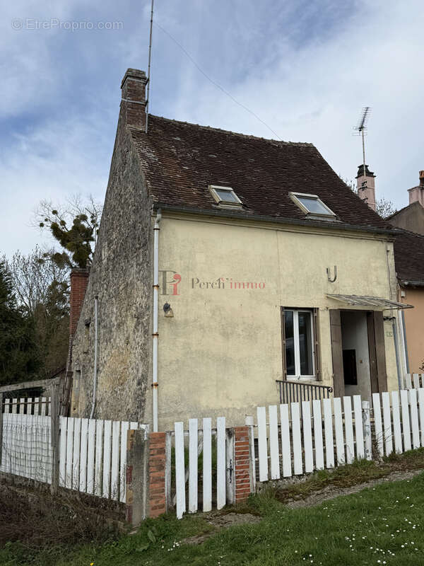 Maison ancienne a restaurer 2 chambres - photo 2