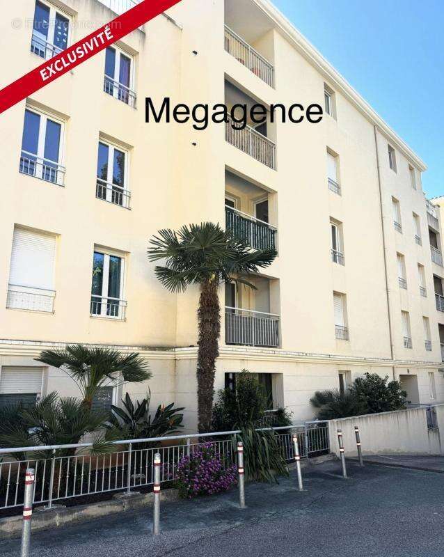 Appartement à HYERES