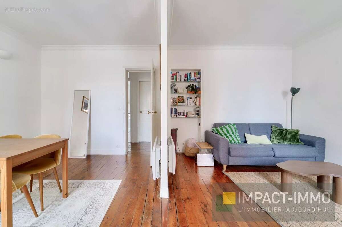 Appartement à PARIS-18E