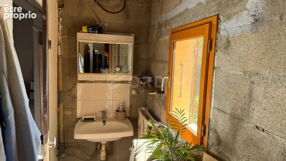 Belle opportunité pour cette maison d'env. 49 m² habitable sur son terrain de 840 m². - photo 8