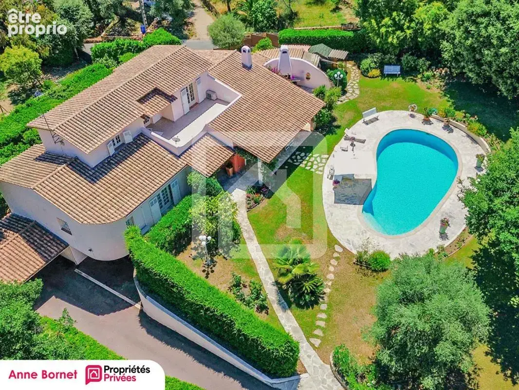 Propriété 7 pièces 301 m2 avec parc paysager et piscine - LE ROURET - photo 5