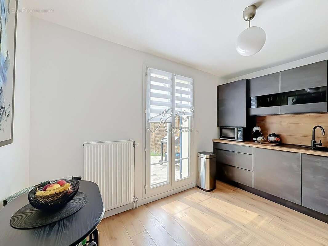 Maison 85 m² à Eragny  - photo 6