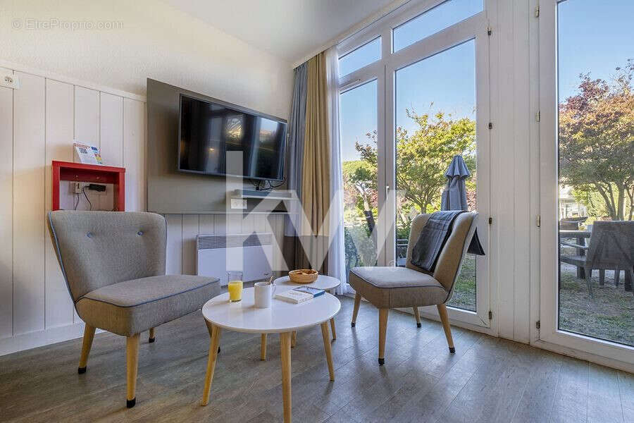 Appartement 56 m² à Saint-Martin-De-Re  - photo 8
