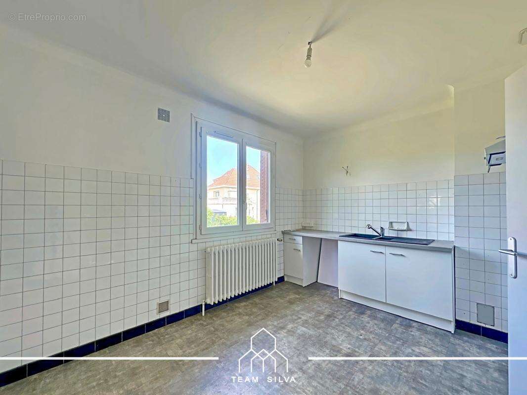 Maison 120 m² à Solaize  - photo 7