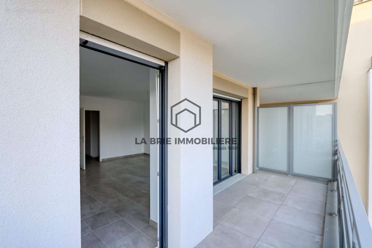 Appartement 63 m² à Mennecy  - photo 9