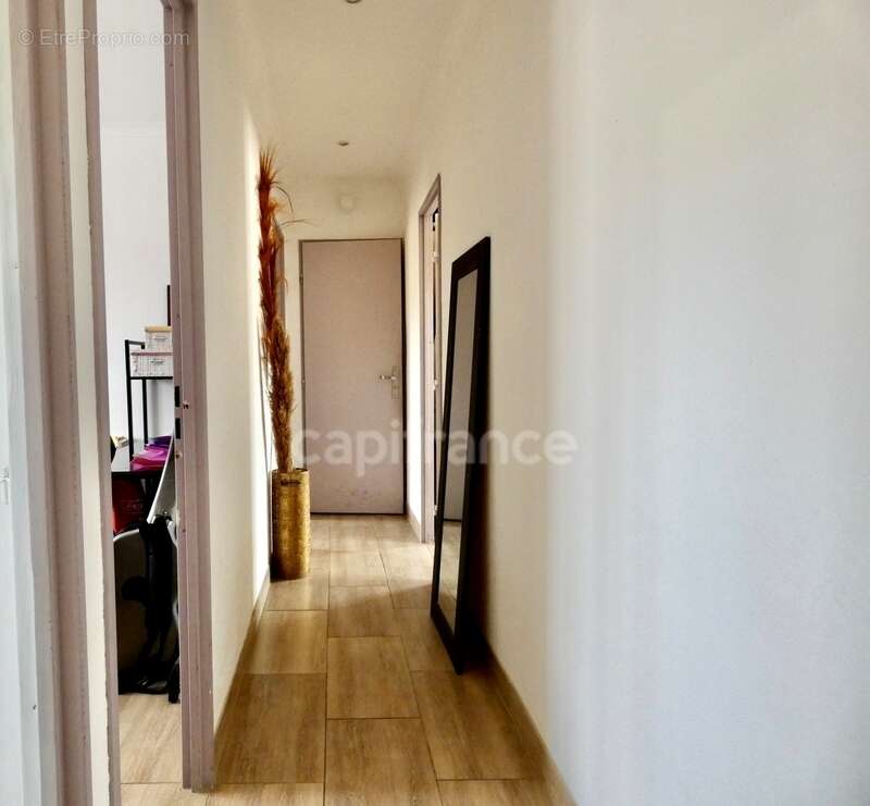 Maison de 93 m² climatisée avec piscine et dépendance de 50 m² sur la commune de SAINT GILLES (30) - photo 12
