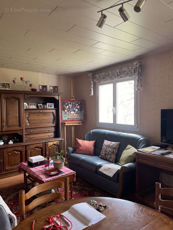 Maison à BEAUMENIL