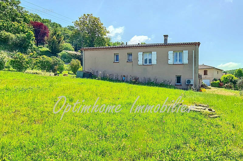 Maison à MONTAIGU-DE-QUERCY