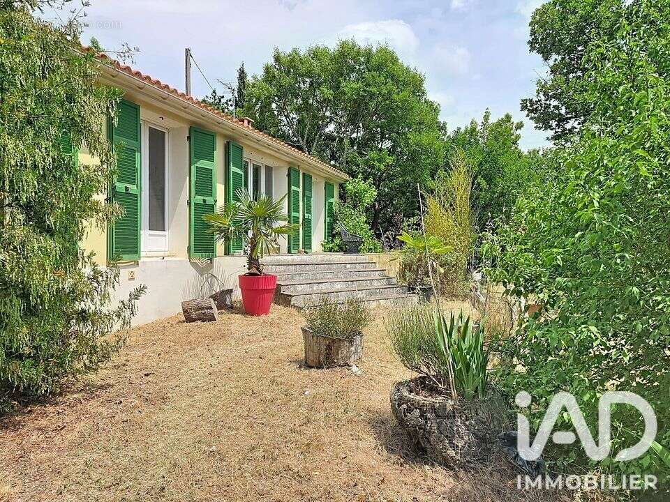 Photo 2 - Maison à PLAN-D'AUPS-SAINTE-BAUME