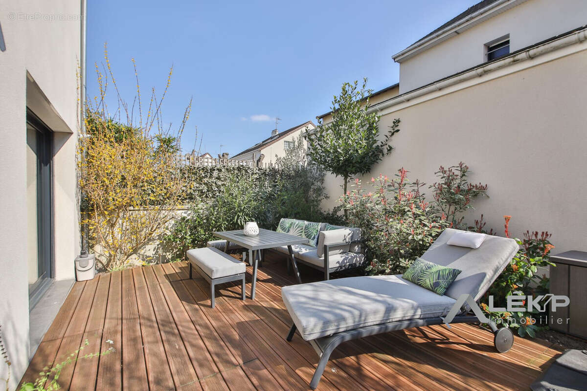 Maison à NANTERRE