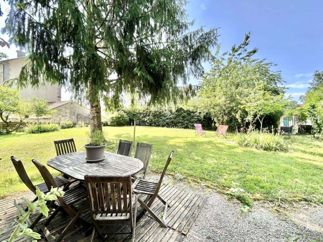 maison type longère en 2 parties avec gite ou autre activité - photo 10