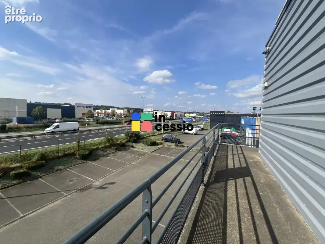 À VENDRE – Plateau de bureaux lumineux – 406 m² env. – Z - photo 2