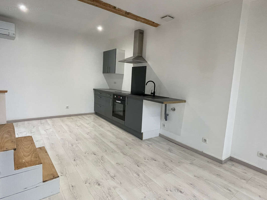 Maison à VILLEMOUSTAUSSOU