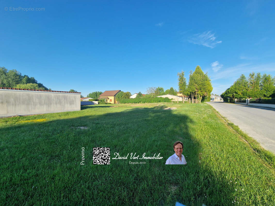 Terrain à CHAINTRIX-BIERGES