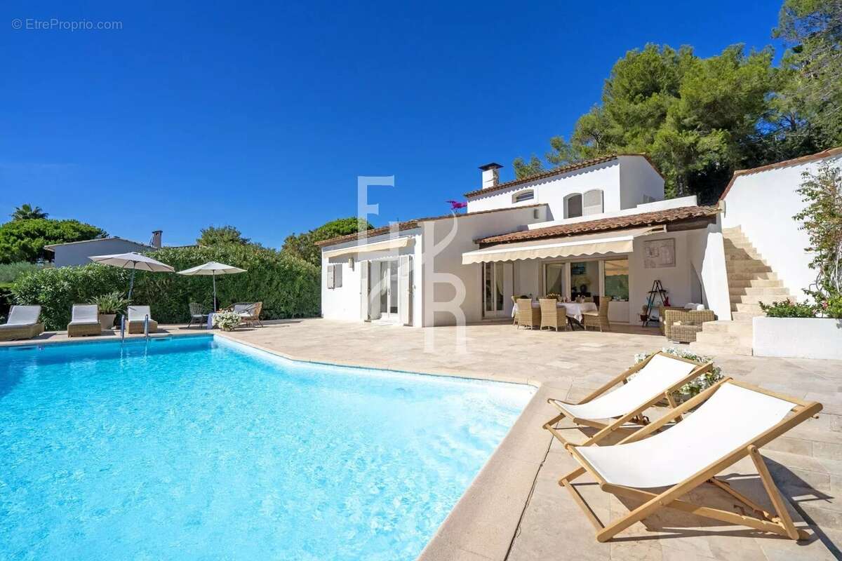 Achat / Vente villa Mougins vue village - photo 3