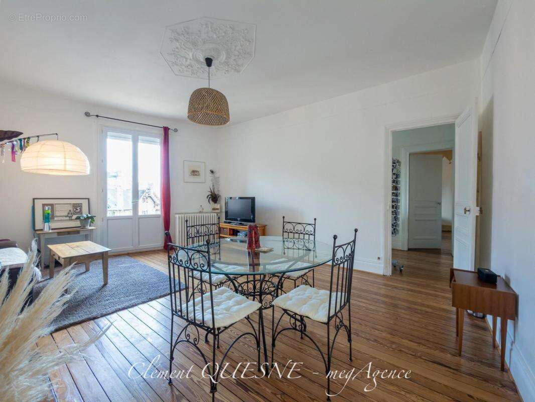 Charme important / centre-ville / 3 chambres - photo 3