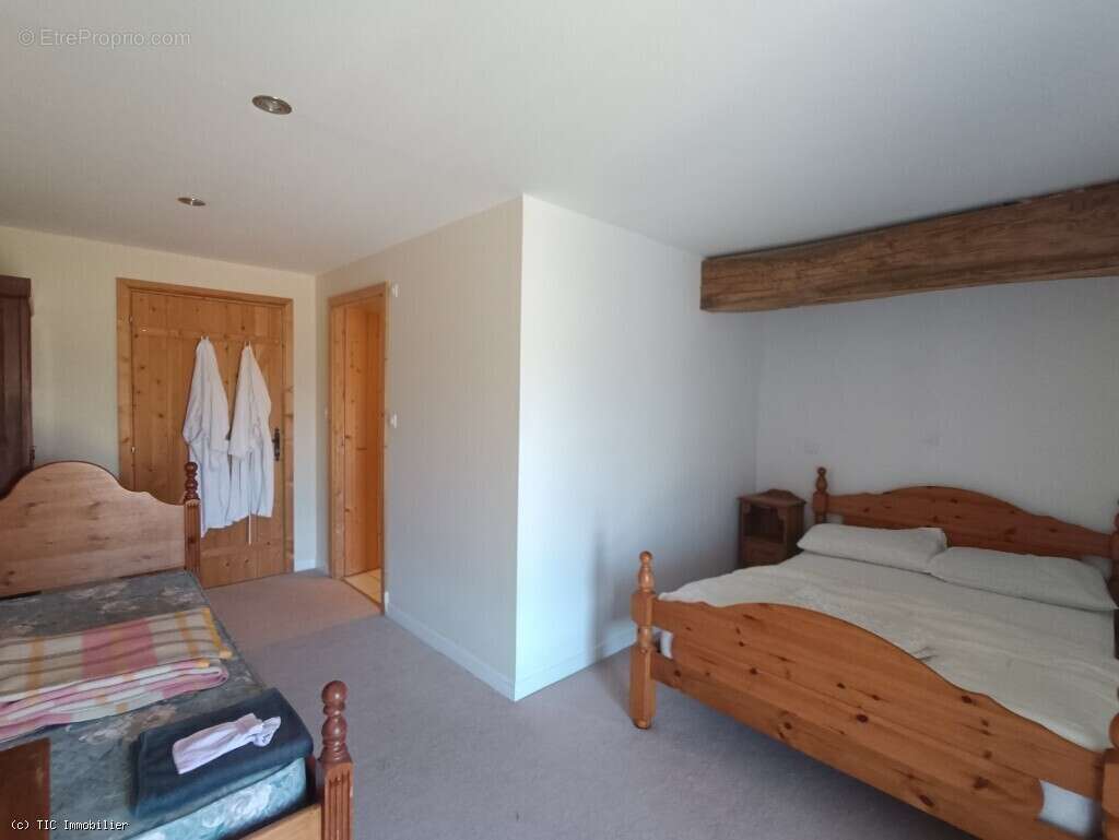 Superbe Longère avec Piscine, Belles Vues, Annexe et Dépendances - photo 20