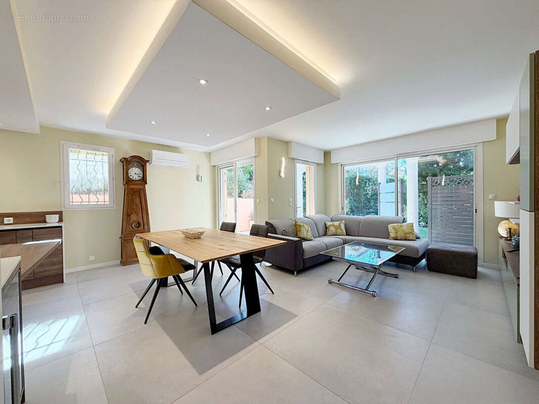 Appartement à LE PRADET