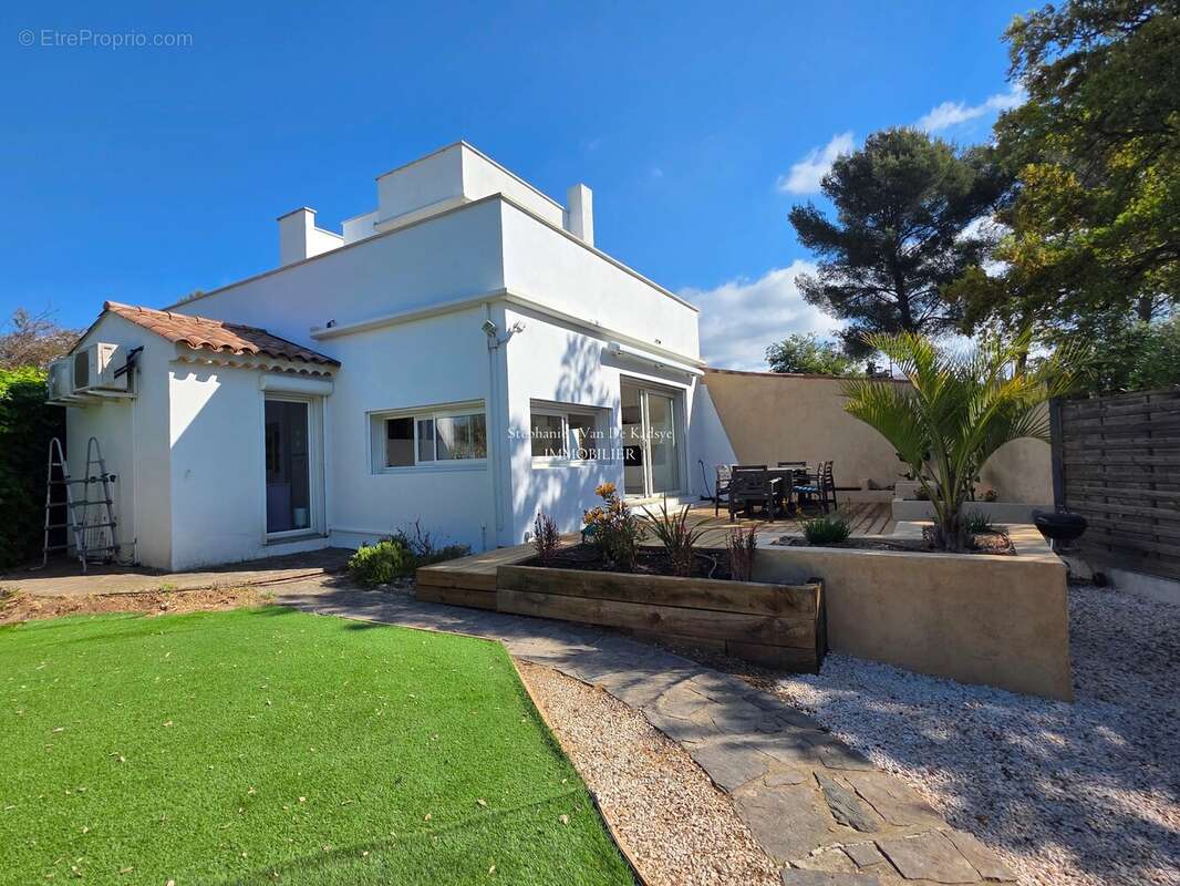 Maison à FREJUS