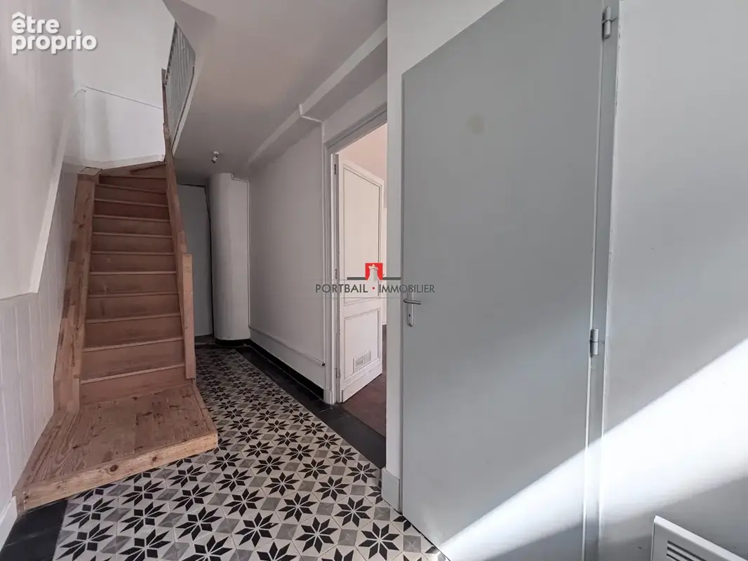 Appartement 112 m² à Blaye  - photo 2