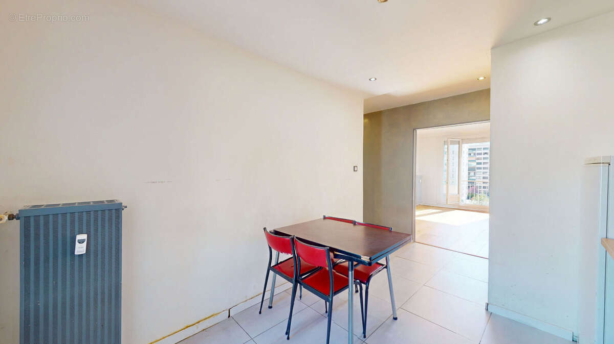 Appartement Echirolles 3 pièces 54.56 m2, rue Danielle Casanova - photo 6