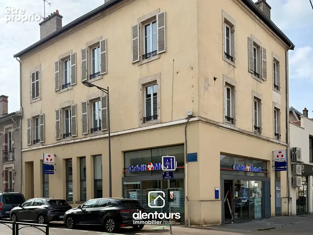 Local commercial  260 m2 - photo 2