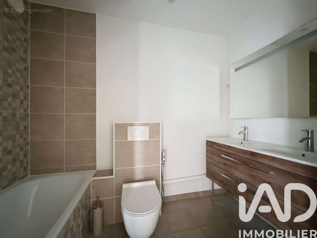 Photo 7 - Appartement à BUSSY-SAINT-GEORGES