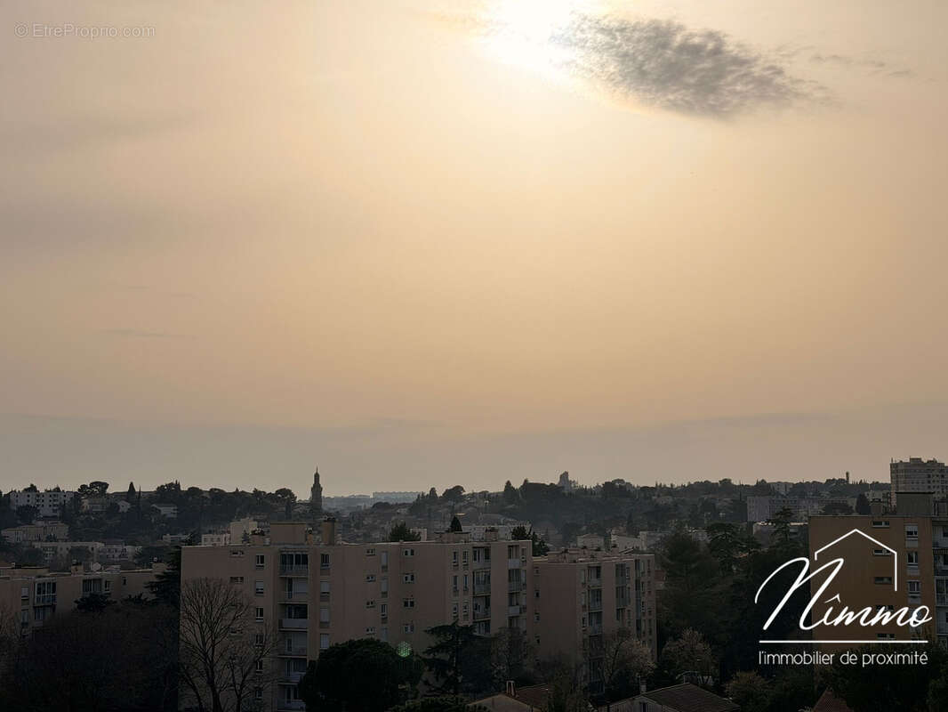 Appartement à NIMES