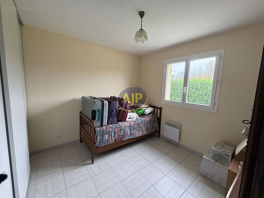 Maison à VENDAYS-MONTALIVET