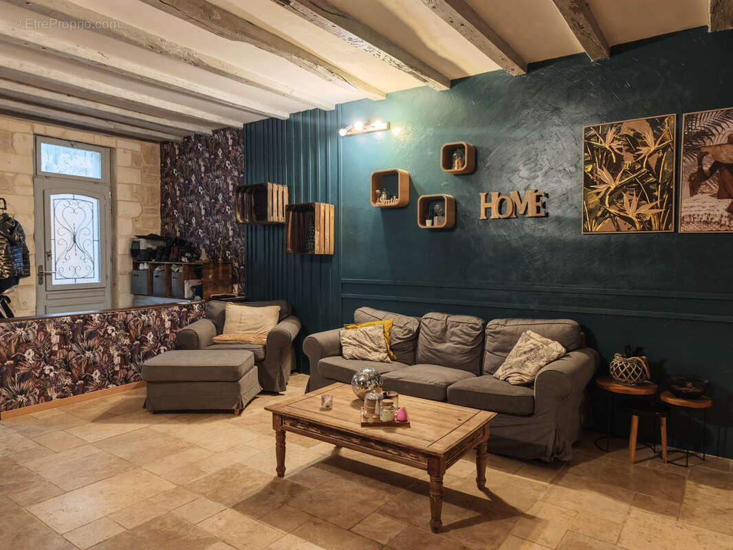 Maison à CHATEAUNEUF-SUR-CHARENTE