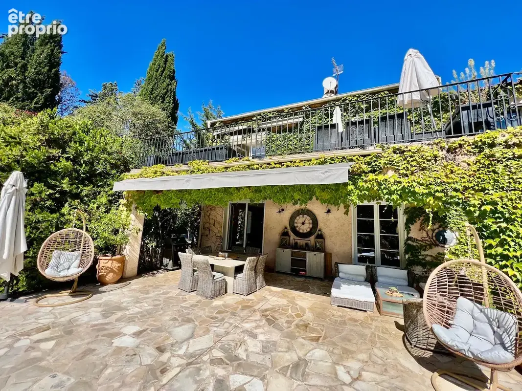 Villa moderne de 346m2 pleine de charme, au calme absolu situé à 500 mètres de Mougins - photo 27