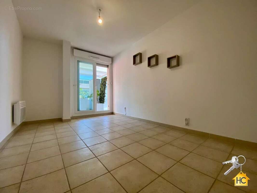 Appartement à MANDELIEU-LA-NAPOULE