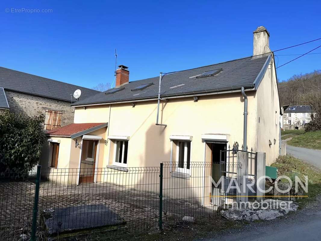 Maison à SAINT-SULPICE-LE-GUERETOIS