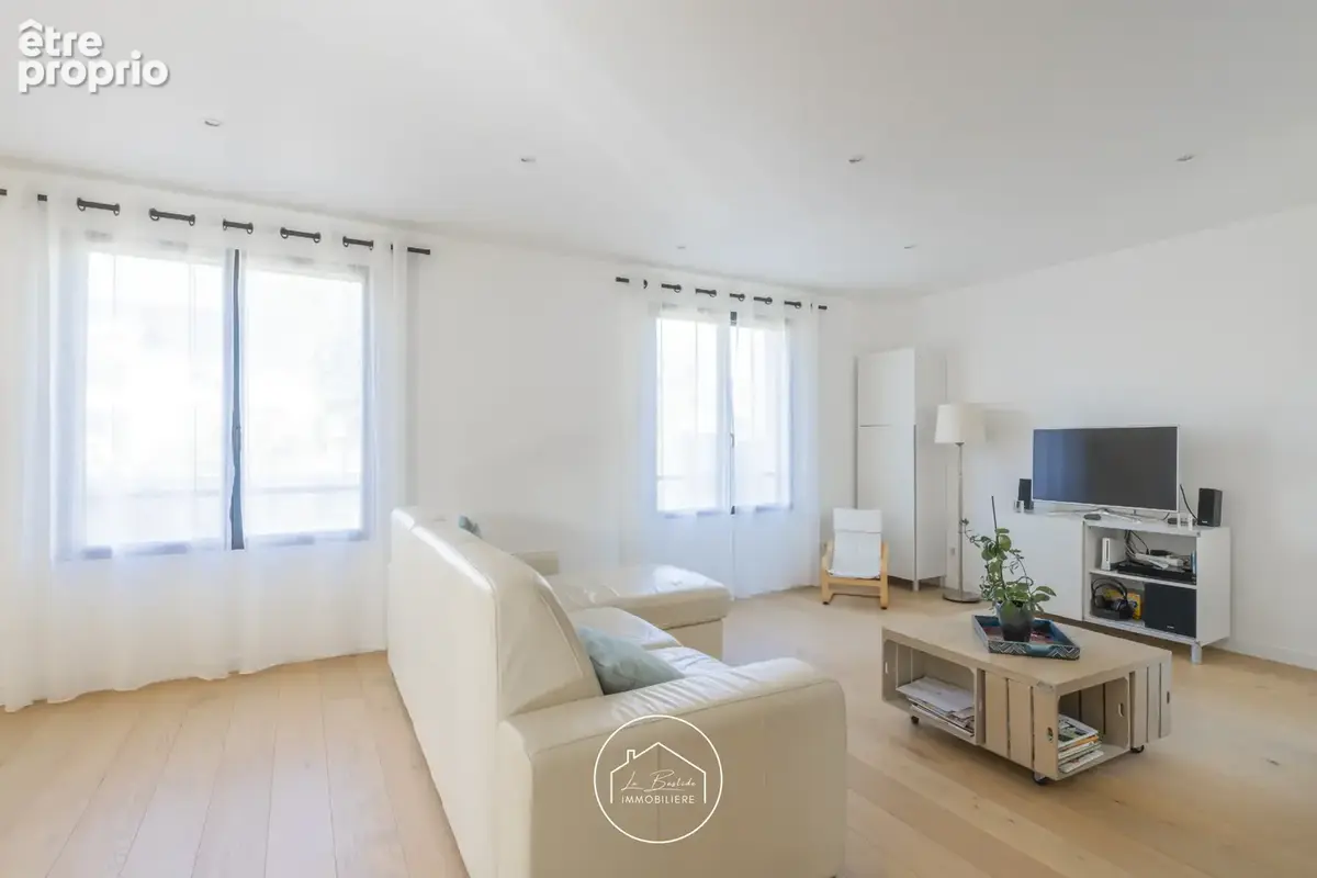 Maison contemporaine de 2020 - Quartier Le Haras à Viroflay- Rive Gauche - photo 8