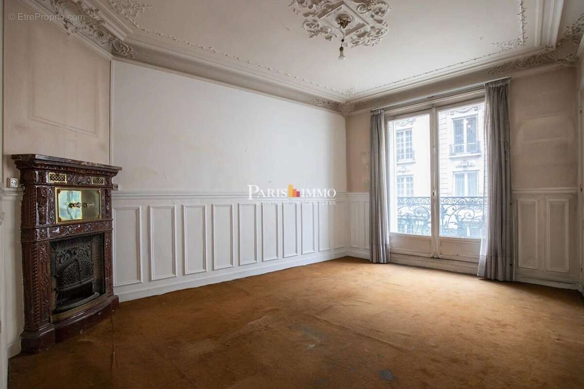 Appartement à PARIS-18E