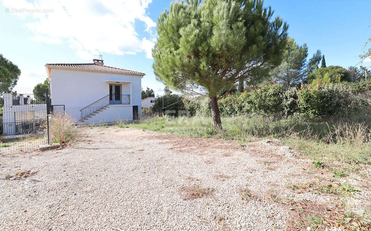 Maison à EGUILLES