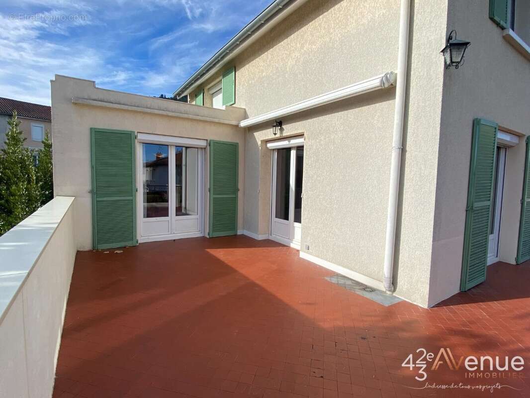 Maison à BAS-EN-BASSET