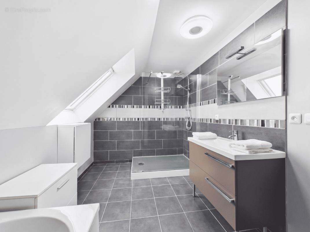 Maison 106 m² à Erre  - photo 16