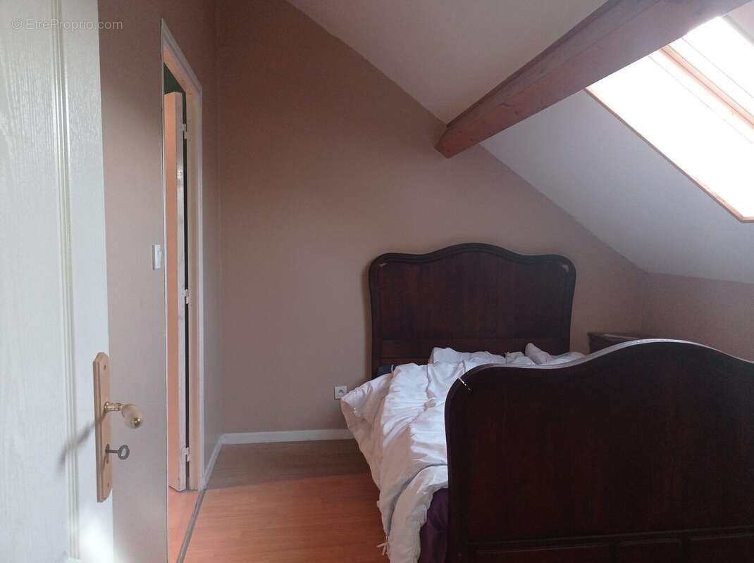 Maison à AISY-SUR-ARMANCON