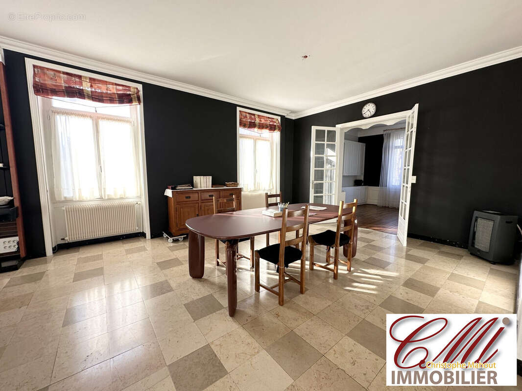 Autre à VITRY-LE-FRANCOIS