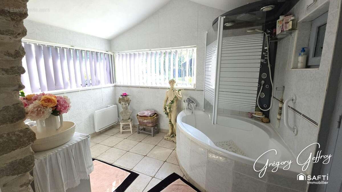 Photo 4 - Maison à LA LANDE-DE-LOUGE