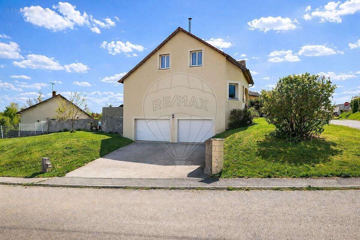 Maison à RAVILLE