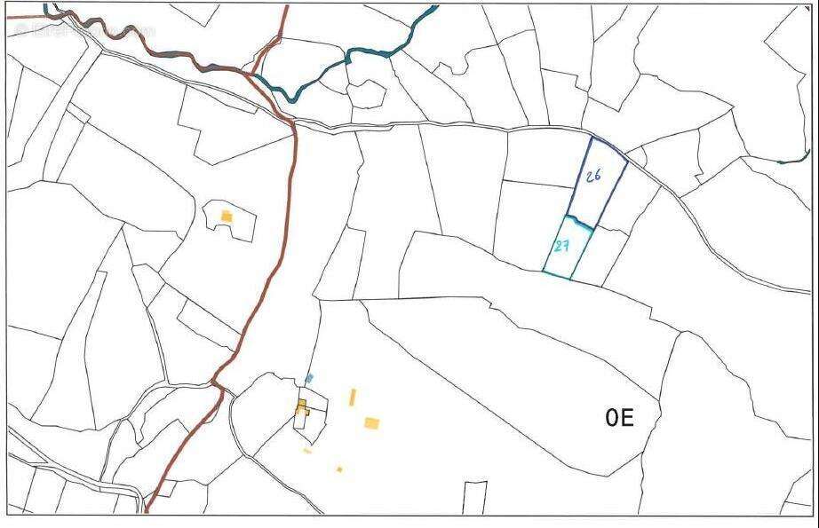   - Terrain à CHATEAUDOUBLE