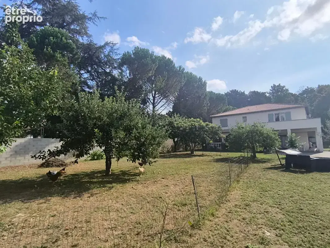 Roussillon - Belle maison individuelle  - terrain constructible - photo 17