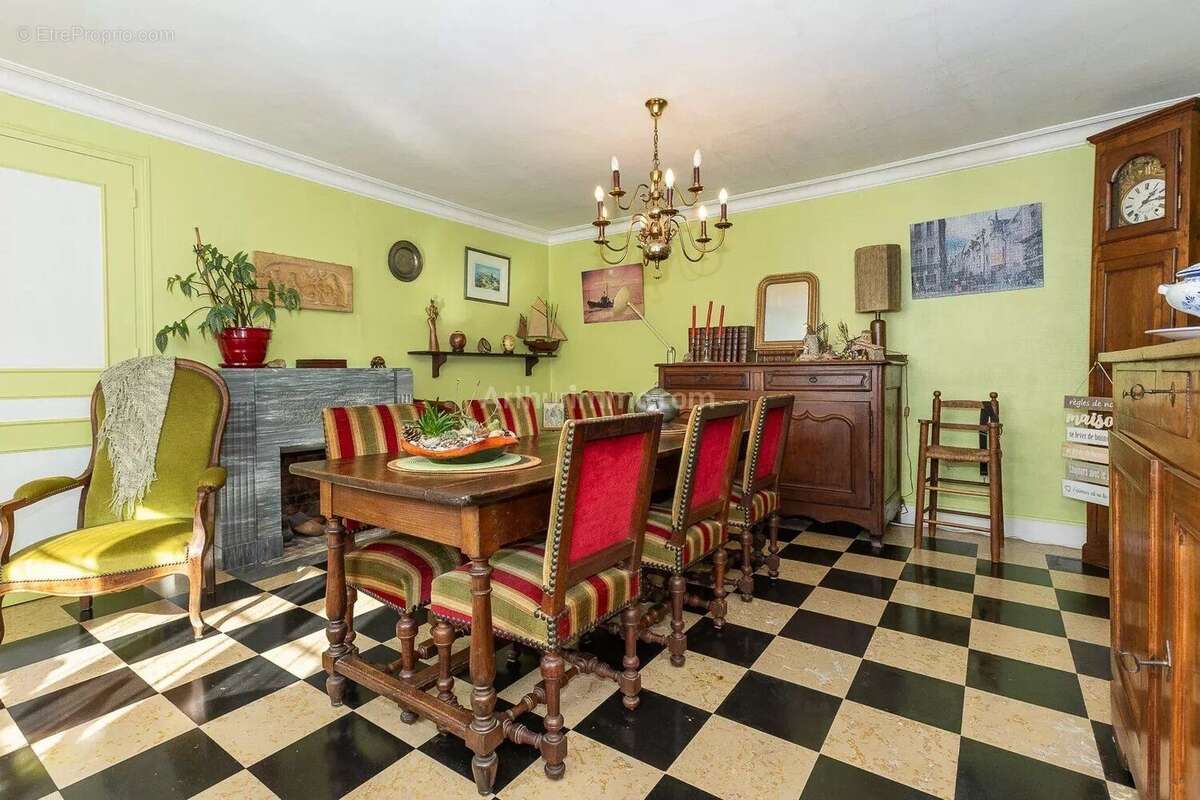 Maison à BREGNIER-CORDON