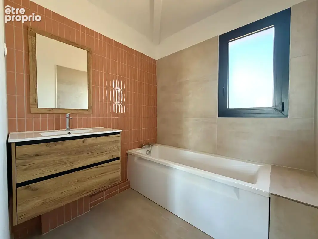 LA TESTE DE BUCH - Centre ville - Villa T5. - photo 8