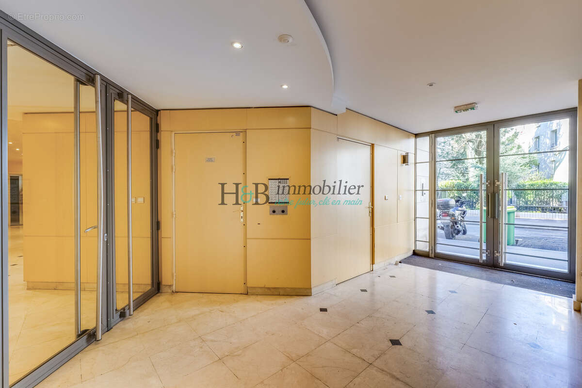 Appartement à PARIS-20E