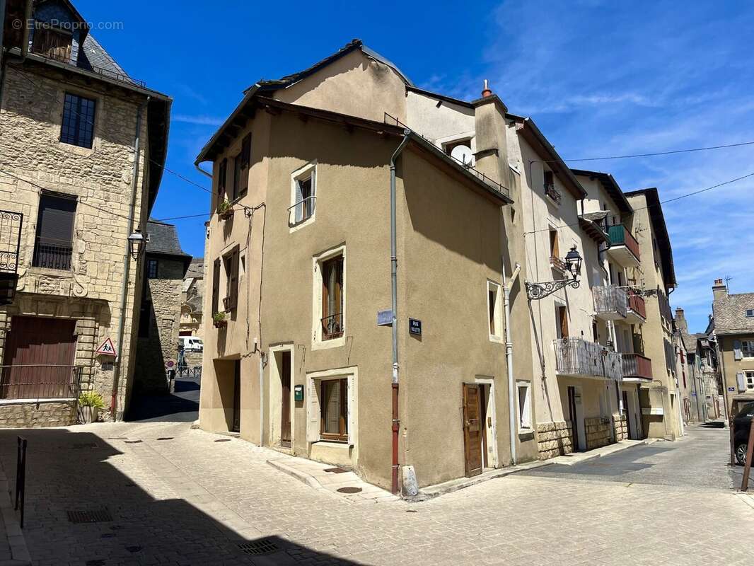 Maison à MARVEJOLS