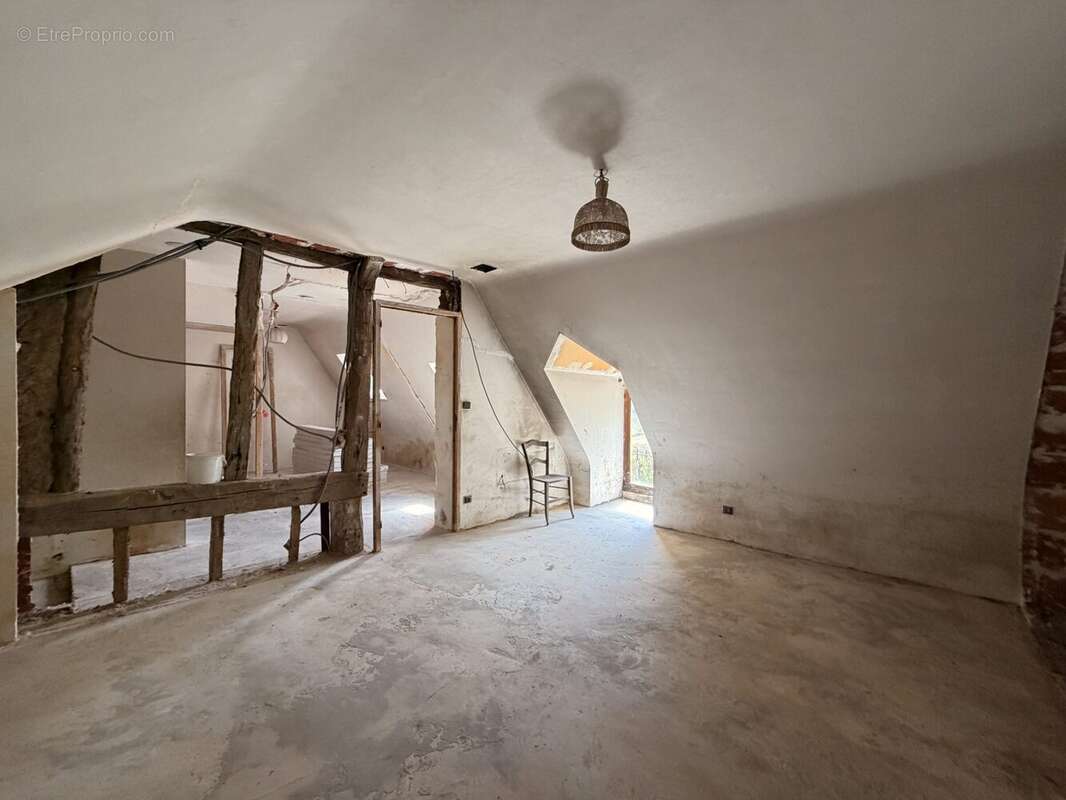 Maison à MONTS