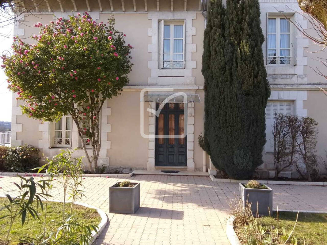 Maison à OBJAT